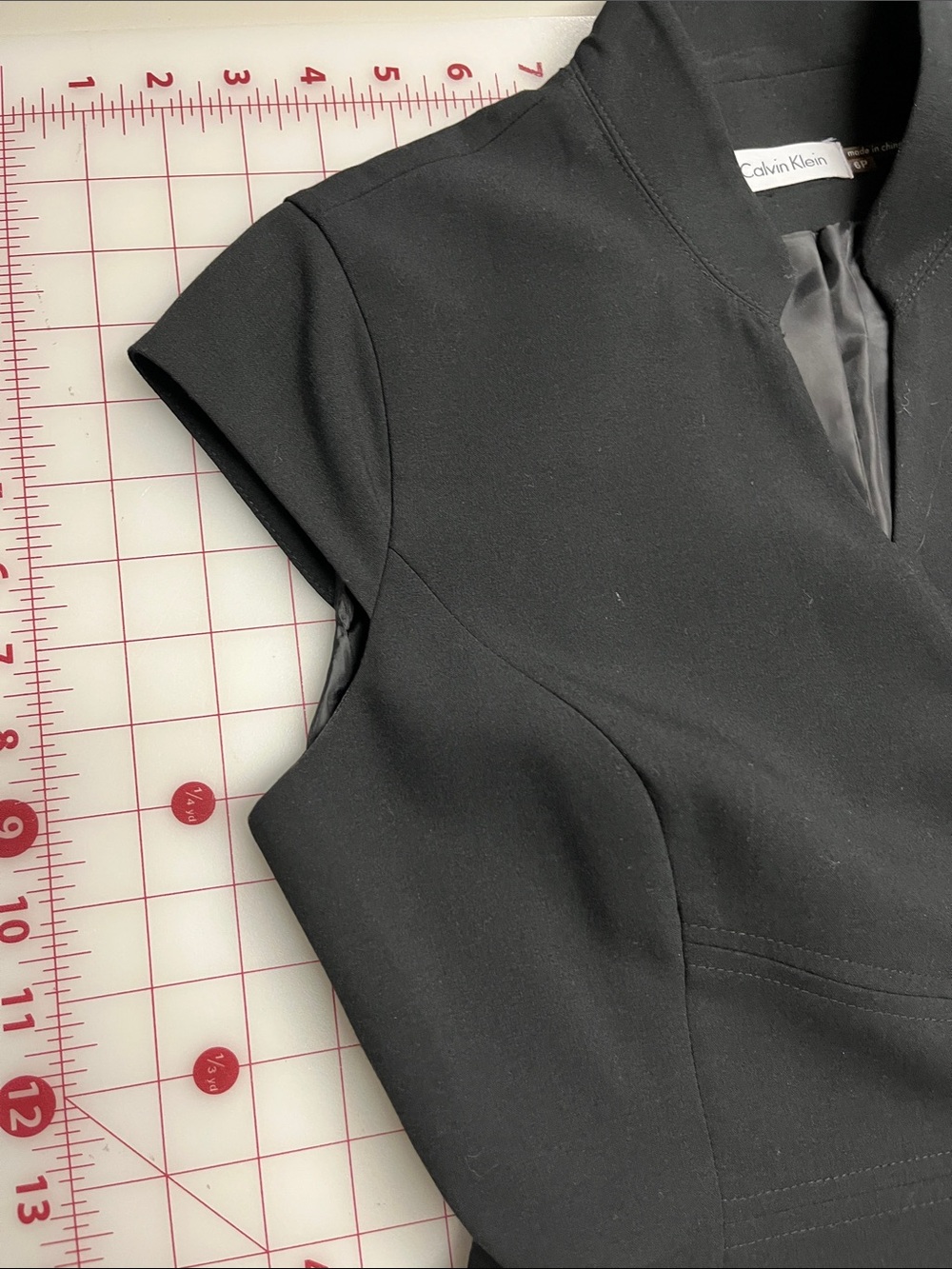 CALVIN KLEIN Career Cap SLV Wrap Detail Pop-Up V-Neck Black Sheath Dress SZ 6P - Picture 6 of 16